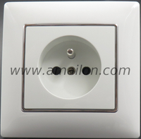  White PC Color Decoration French 2P + T Power Socket Outlet 